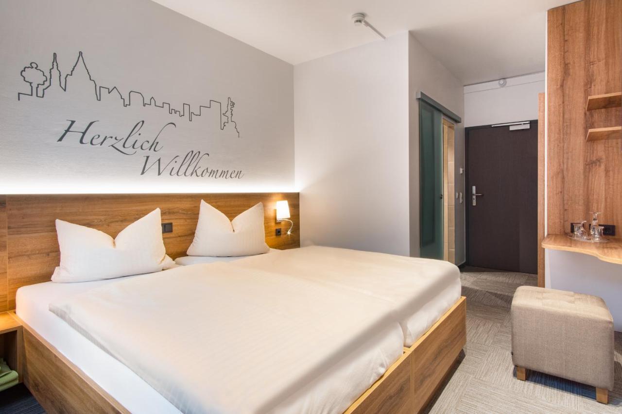 Hotel Wettiner Hof Riesa Exterior photo